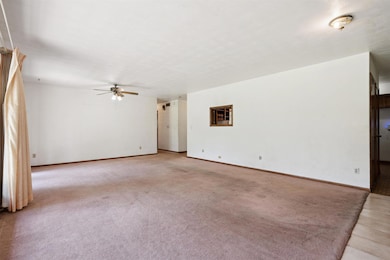 2556 Logan Ave, Waterloo, IA 50703 - photo 6
