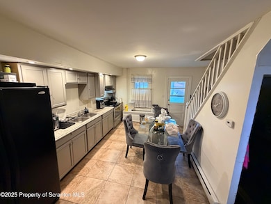 589 Garfield St, Hazleton, PA 18201 - photo 5