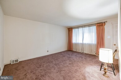 113 E Garrison Rd, Brookhaven, PA 19015 - photo 7