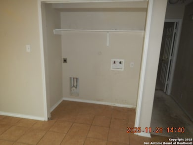 193 Finch Knoll, San Antonio, TX 78253 - photo 4