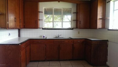 807 Mikael Ave, Jacksonville, FL 32205 - photo 5