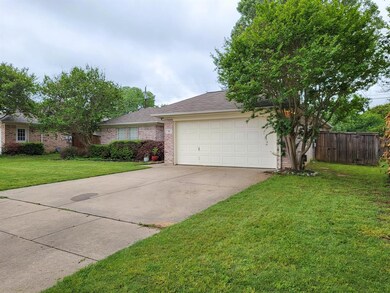 314 Comanche Walk, Joshua, TX 76058 - photo 4