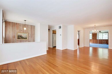 3611 Sandy Ct, Kensington, MD 20895 - photo 4