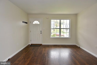 1020 Gregory Ln, Temple, PA 19560 - photo 5