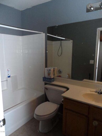 2nd Bathroom
