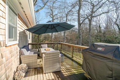 11 Pine Tree Ln, Vineyard Haven, MA 02568 - photo 4