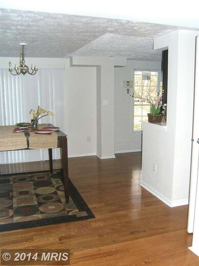 390 Shady Glen Dr, Capitol Heights, MD 20743 - photo 5