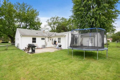 1214 Maplewood Dr, Kokomo, IN 46902 - photo 6