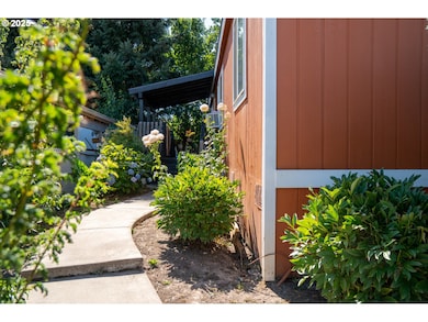 300 S Everest St, Newberg, OR 97132 - photo 3