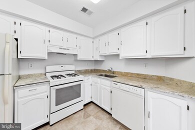 106 Heritage Blvd unit 11, Princeton, NJ 08540 - photo 6