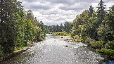 1049 N River Dr, Sweet Home, OR 97386 - photo 4