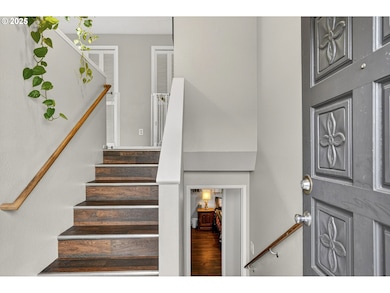 6635 SE Doncaster Dr, Gladstone, OR 97027 - photo 3