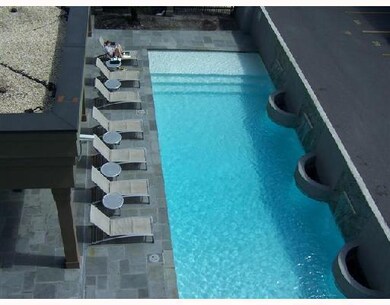 Swimming Pool/Hot Tub/Sauna.