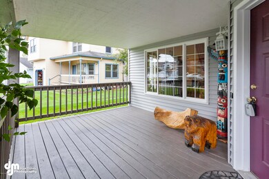 21-Front Porch_1480