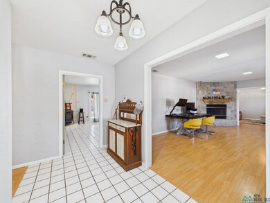 606 Rosemary Ln, Roswell, NM 88201 - photo 6