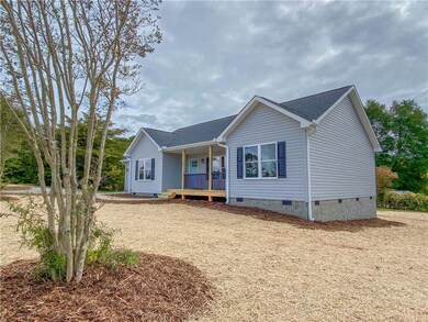 306 N Pine St, Walhalla, SC 29691 - photo 7