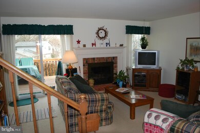 6207 Wilmington Dr, Burke, VA 22015 - photo 6