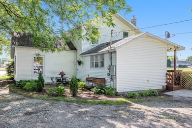 230 S Hudson St, Lowell, MI 49331 - photo 3