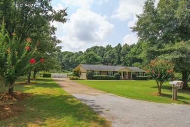 936 Whitten Rd, Anderson, SC 29621 - photo 2