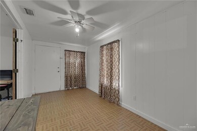 917 Jon Dr, Alamo, TX 78516 - photo 5