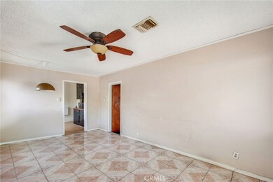 1802 W 153rd St, Compton, CA 90220 - photo 4
