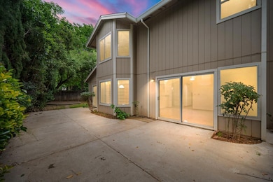 5817 Sparrow Hawk Ct, Elk Grove, CA 95758 - photo 4