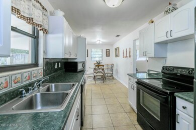 2125 Burpee Dr, Jacksonville, FL 32210 - photo 6