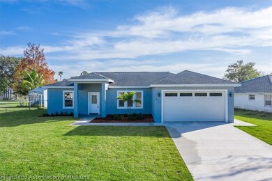 812 Lake Betty Dr, Lake Placid, FL 33852 - photo 2