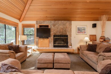 57665 Red Cedar Ln, Sunriver, OR 97707 - photo 4