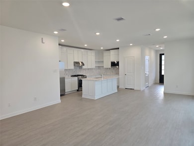 29522 Pondview Dr, Waller, TX 77484 - photo 3