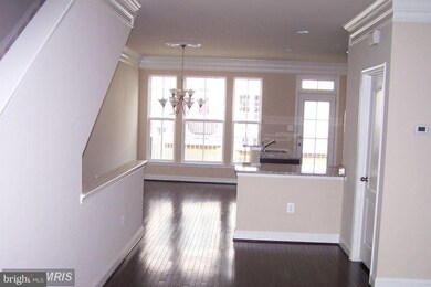 11910 Weybridge Ln, Germantown, MD 20876 - photo 3
