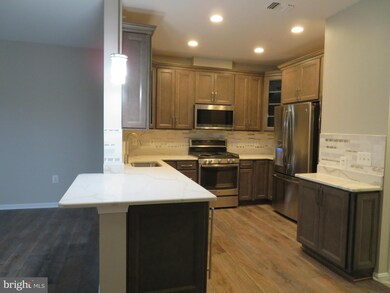 2931 Deer Hollow Way unit 402, Fairfax, VA 22031 - photo 3