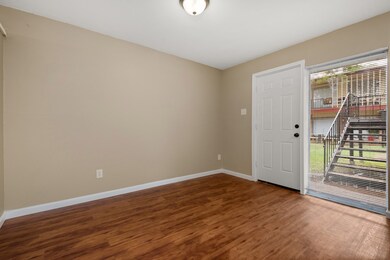 4411 N Shepherd Dr unit 12B, Houston, TX 77018 - photo 2
