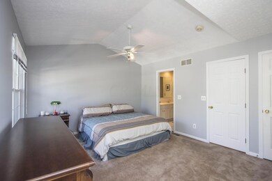 Owner's Bedroom_2