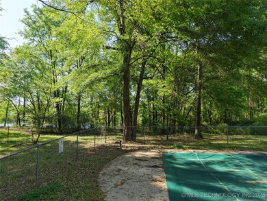 260 Shrouder Rd, Broken Bow, OK 74728 - photo 5