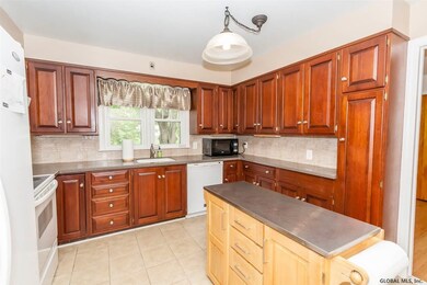 14 Evelyn Dr, Delmar, NY 12054 - photo 6