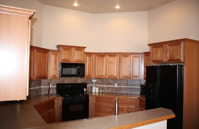 219 Ascot Parade, Alamogordo, NM 88310 - photo 5