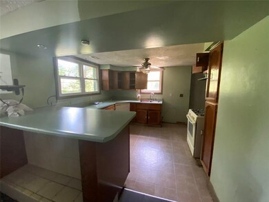 BASEMENT LEVEL KITCHEN
