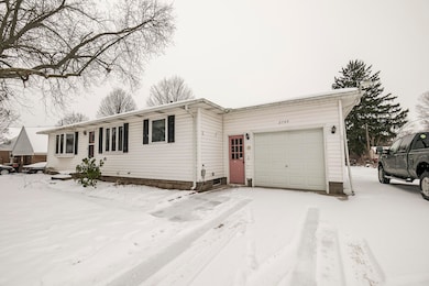 2749 104th-59
