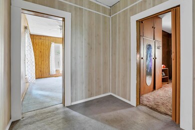 637 Walnut St, Coshocton, OH 43812 - photo 3