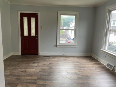 9 W Ettwein St, Bethlehem, PA 18018 - photo 2