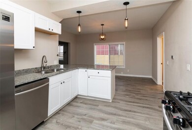 2325 Maple St, Des Moines, IA 50317 - photo 4