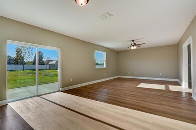 122 Los Arbor Dr, Deland, FL 32724 - photo 5