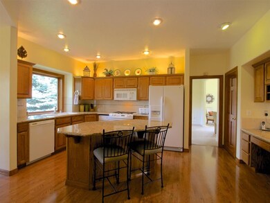 340 W Wilson Ave, Spokane, WA 99208 - photo 6