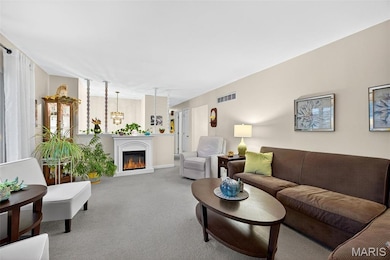 521 Norwich Dr, Saint Charles, MO 63301 - photo 5