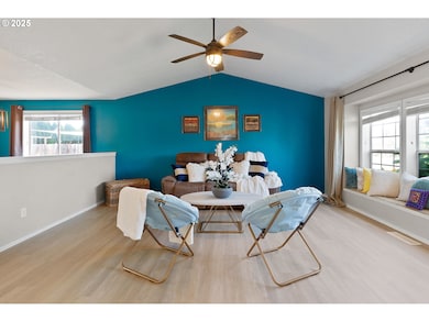 387 SE 7th Ave, Canby, OR 97013 - photo 5