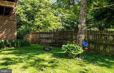 138 Sutcliffe Ln, Conshohocken, PA 19428 - photo 2