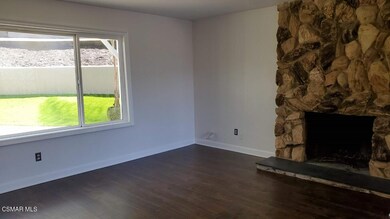 21800 Martinez St, Woodland Hills, CA 91364 - photo 3