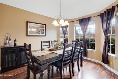 007-8531 Cross Point Dr-MLS Version
