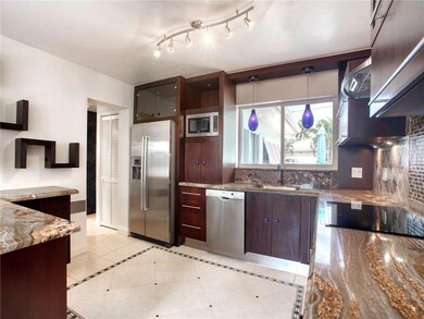 DESIGNER KITCHEN